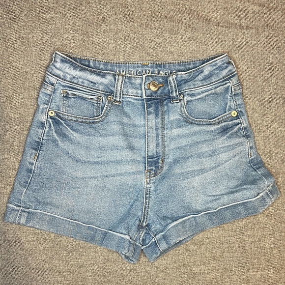 American Eagle Mom Short - Picture 2 of 7